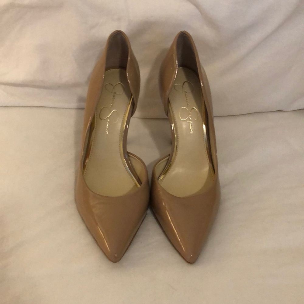Jessica Simpson tan Prizma Half-d'Orsay Pump